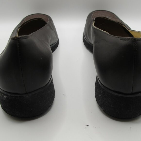 Salvatore Ferragamo dark brown leather flat in 8.5AA - Picture 5 of 7